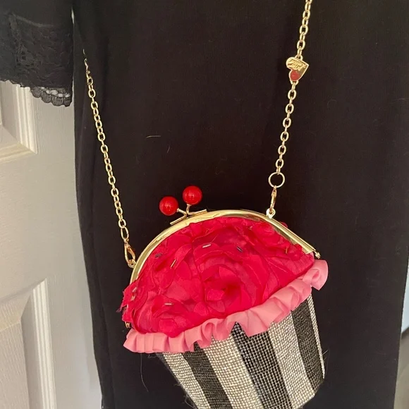 Betsey Johnson Cupcake Crossbody Bag- - Picture 8 of 8